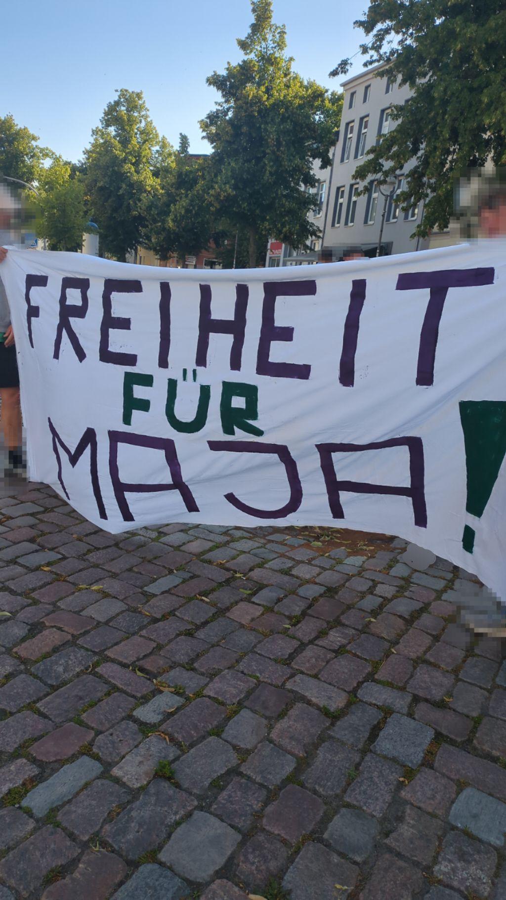 Kundgebung gegen die Auslieferung von Maja nach Ungarn