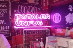 x2_TotalerUnfug